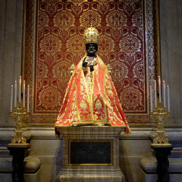 O trono de Sao Pedro 1