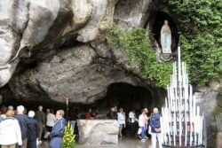 Grotte Massabielle