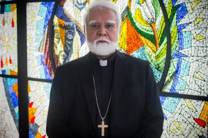 Cardeal Joseph Coutts Arcebispo de Karachi