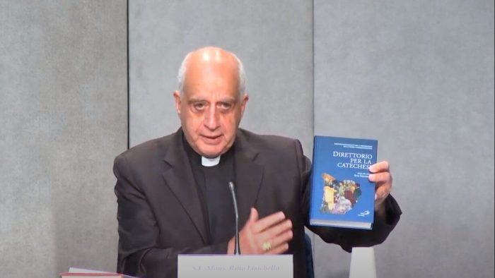 Vaticano apresenta Novo Diretório para a Catequese 3
