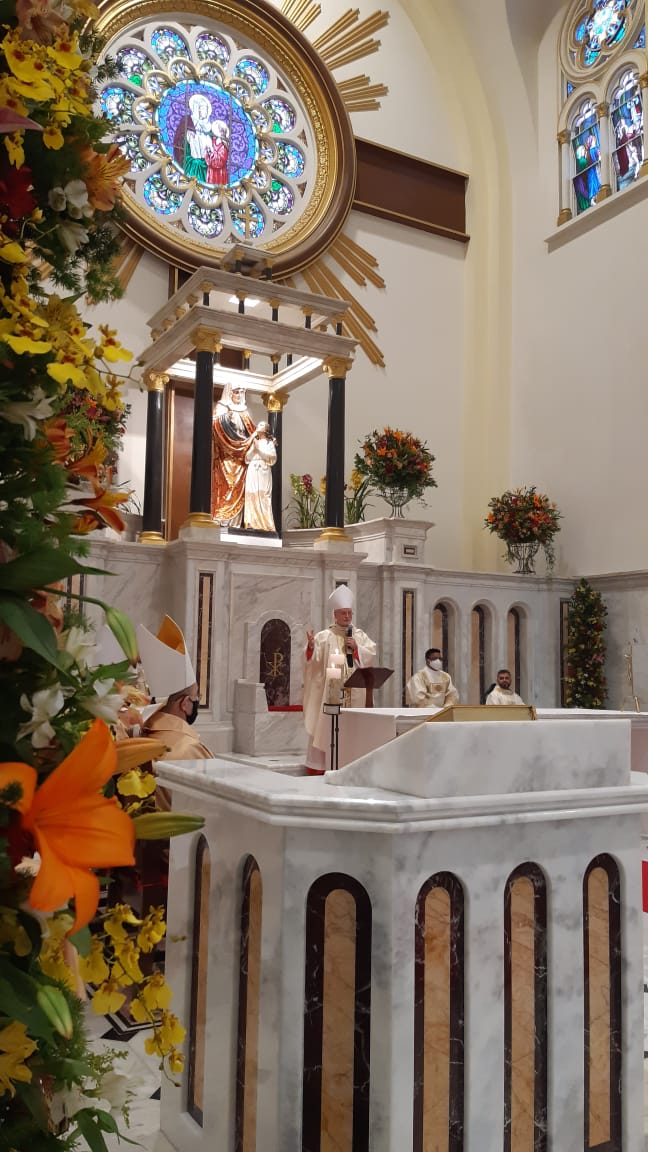 Cardeal de São Paulo preside cerimônia de elevação da Igreja de SantAna à Basílica Menor 10