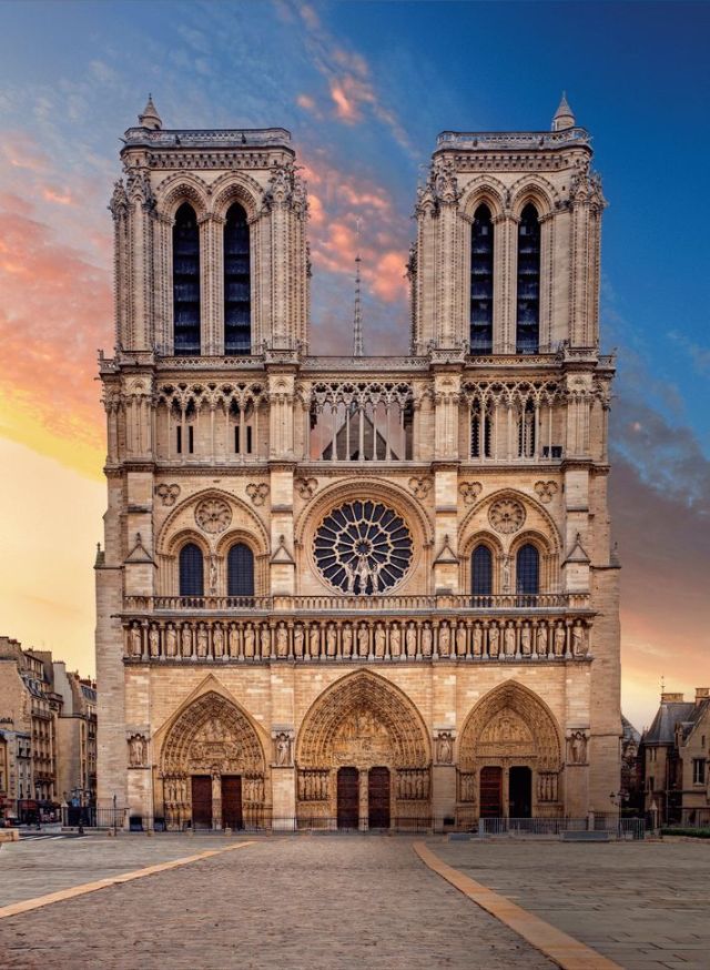 Catedral de Notre Dame deve ser restaurada como a original 1