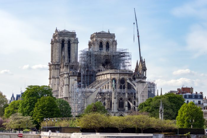 Catedral de Notre Dame deve ser restaurada como a original 3