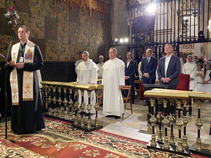 Presidente da Polônia visita Santuário de Jasna Gora para agradecer vitória eleitoral 4