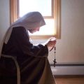 Religiosas promovem oração virtual pelos que sofrem com a Covid 19 2