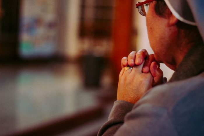Religiosas promovem oração virtual pelos que sofrem com a Covid 19 3
