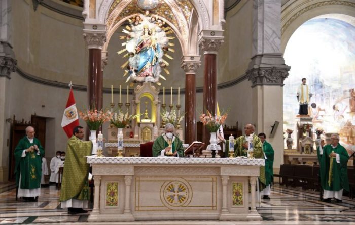 Salesianos do Peru celebram centenário de Basílica de Nossa Senhora Auxiliadora 2