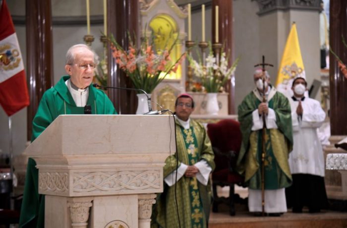 Salesianos do Peru celebram centenário de Basílica de Nossa Senhora Auxiliadora 4