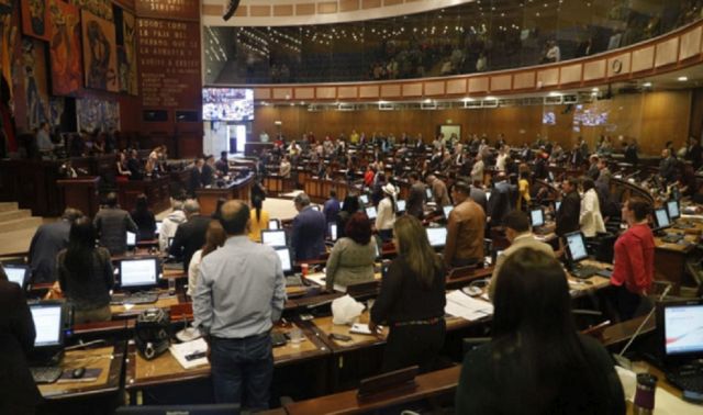 Assembleia Nacional do Equador aprova Lei contra a Família