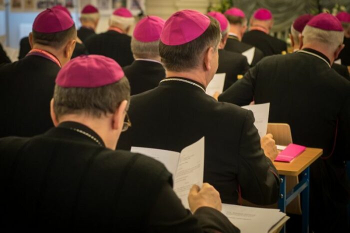 Bispos poloneses se reunem em assembleia no Santuario de Jasna Gora 1