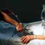 Em plena pandemia do coronavirus, Sociedade Holandesa pró-Eutanásia Livre lança campanha publicitária que incentiva a procura pela eutanásia oferecendo uma “boa” morte.