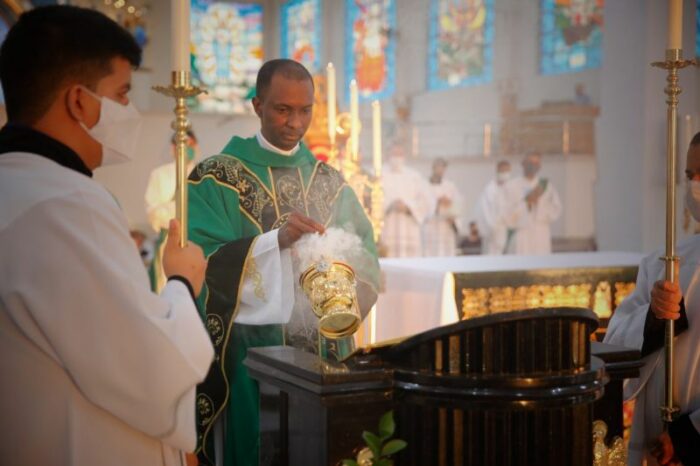 Novo reitor do Santuario do Divino Pai Eterno Padre Joao Paulo Santos de Souza
