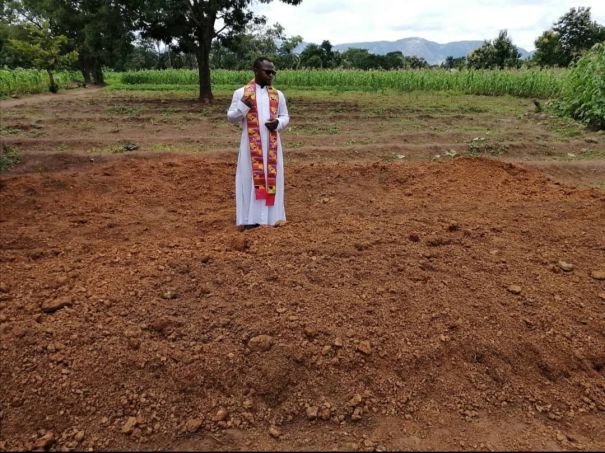 O país está nas garras do Ceifador a violência contra os cristãos deixa os fiéis paralisados de medo, incapazes de rezar e adorar a Deus... 'É como se tivéssemos morrido por causa de nossa fé'!