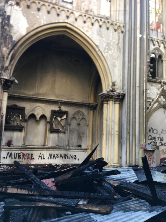 Ataques contra igrejas no chile 2