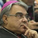 O novo Prefeito Dom Marcello Semeraro é originário da região italiana da Puglia, é secretário do “Conselho de Cardeais” e até agora era bispo de Albano.