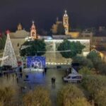 Arvore de Natal de Belem cidade que viu Jesus nascer e acesa 4