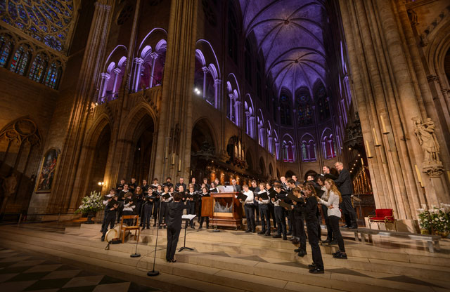 Catedral de Notre Dame de Paris sediara concerto de Natal 1