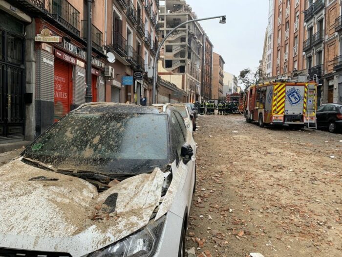 Explosao destroi parte de edificio da Arquidiocese de Madri Foto Bombeiros Madrid