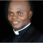 Sacerdote Católico brutalmente assassinado na Nigéria