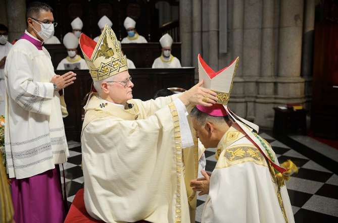 Cardeal Odilo ordena novo Bispo na Catedral da Se Fotos Luciney Martins O SAO PAULO 1