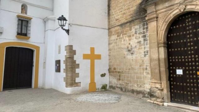  Por quanto tempo vai ficar essa cruz na parede? Vão decidir retirá-la com o mesmo argumento usado para tirar a cruz de concreto?