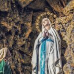 Em Lourdes, na França, tudo está preparado para as comemorações do aniversário da primeira das aparições da Virgem Maria a Santa Bernadete.