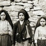 Os rostos de Francisco, Jacinta e Lúcia são “uma luz de esperança, uma força” que “nos ensina a olhar com ternura para a nossa história”