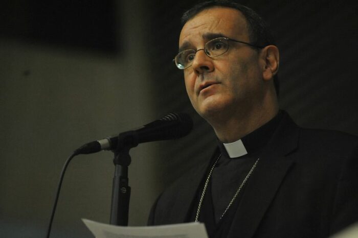 Arquidiocese de Sao Paulo apresenta Curriculo de Ensino Religioso para Escolas Catolicas 2