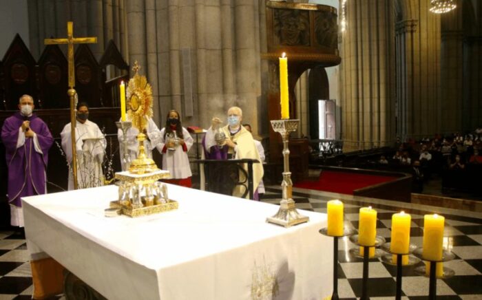 Missas com presenca de fieis estao suspensas na Arquidiocese de Sao Paulo 1