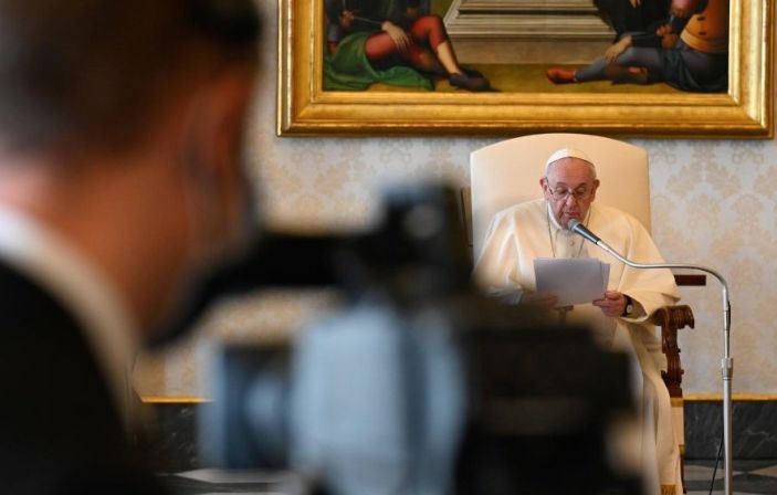 O Papa falou de sua “gratidão” pela visita, e homenageou o “povo martirizado” e a “Igreja mártir” do Iraque, onde continuam abertas as “feridas da destruição”.