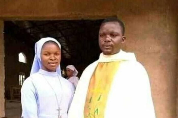 Sacerdote e fieis sao assassinados em ataque terrorista na Nigeria