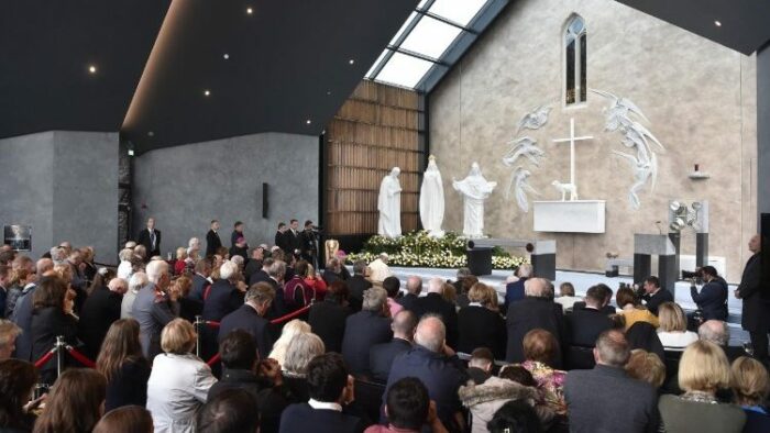 Santuario irlandes e reconhecido pelo Vaticano como Mariano e Eucaristico Internacional 4