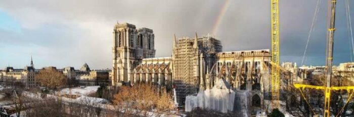 Catedral de Notre Dame de Paris podera ser reaberta em 2024