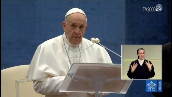 Vaticano transmitira as celebracoes da Semana Santa na lingua dos sinais