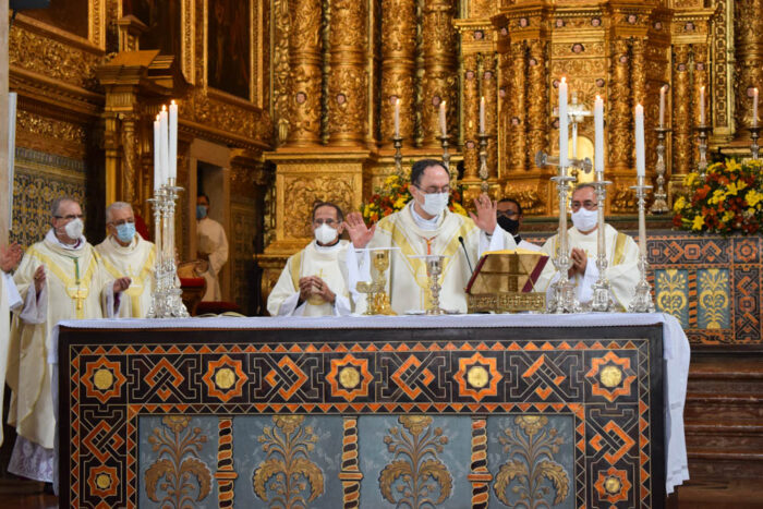 Cardeal Sergio da Rocha preside Missa do Crisma na Arquidiocese de Salvador 1
