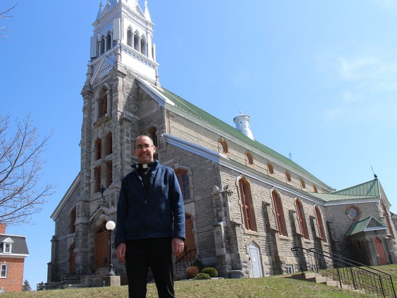 Igreja no Canada e elevada a condicao de Basilica Menor 1