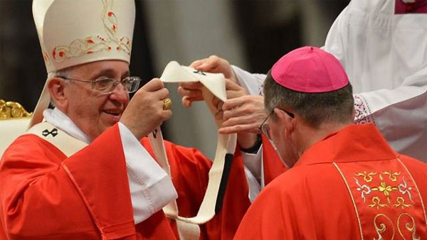 Palios dos novos Arcebispos serao abencoados pelo Papa Francisco 2