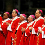 Quem sao os 34 Arcebispos metropolitanos que receberao o palio abencoado pelo Papa 3