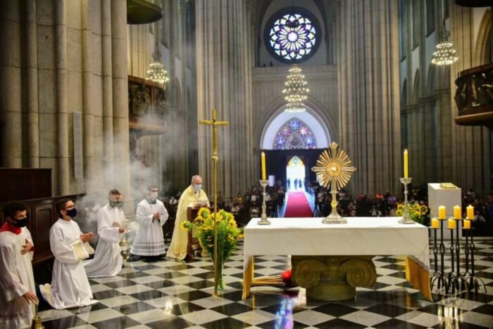 Solenidade de Corpus Christi e celebrada na Arquidiocese de Sao Paulo 3