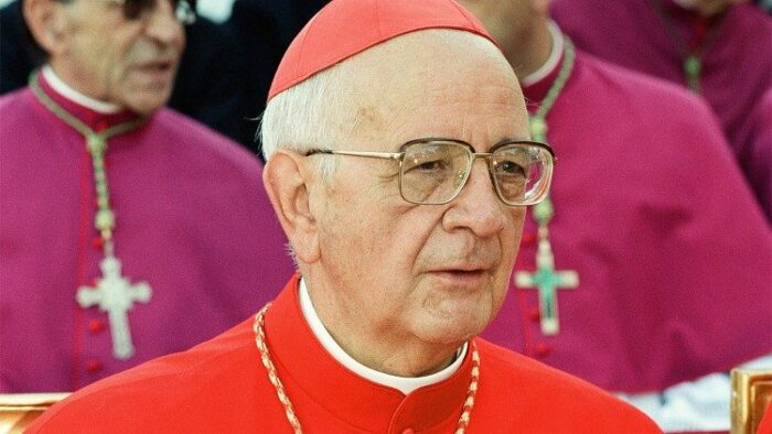 Cardeal Eduardo Martinez Somalo falece aos 94 anos