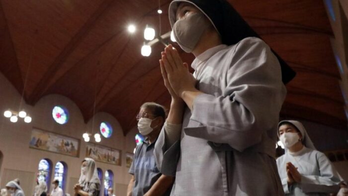 Missas com presenca de fieis sao suspensas pela Arquidiocese de Toquio 2
