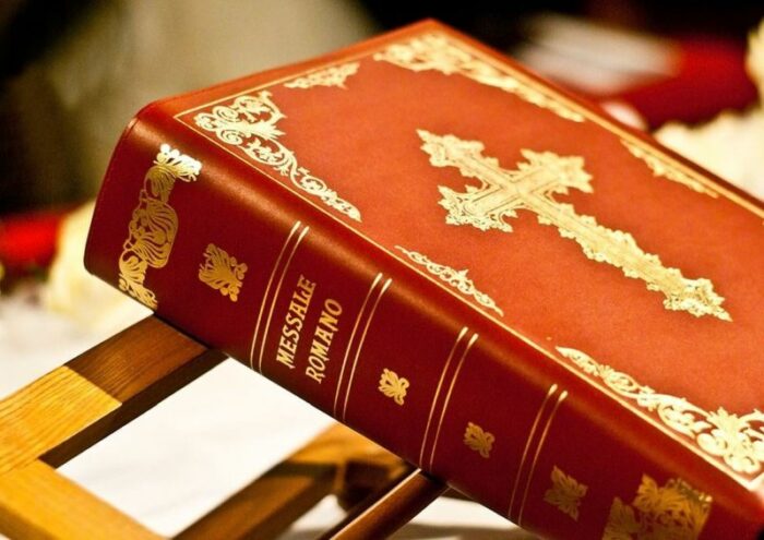 Nova traducao francesa do Missal Romano sera adotada a partir de novembro 2