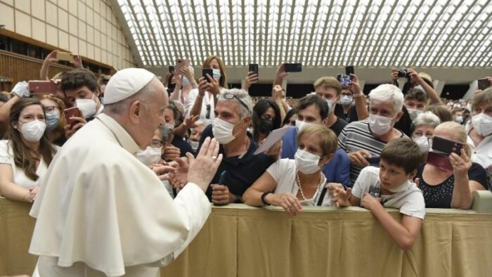 Papa Francisco comenta a Carta aos Galatas em retomada das audiencias gerais 3
