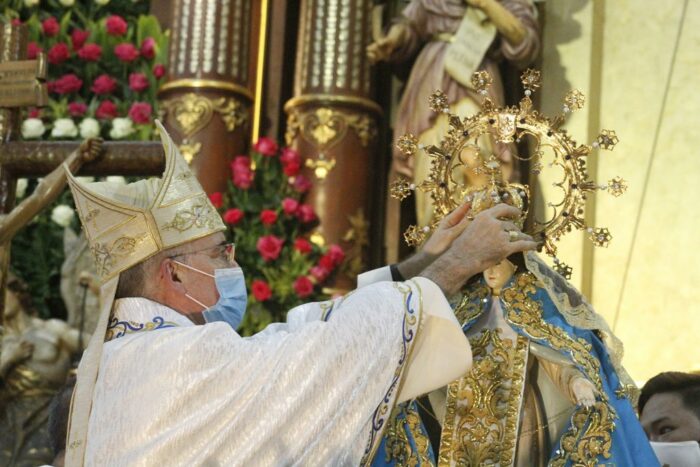 Imagem de Nossa Senhora da Piedade recebe coroacao pontificia nas Filipinas 1