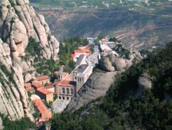 960px Monestir de Montserrat vista Roca de St. Jaume