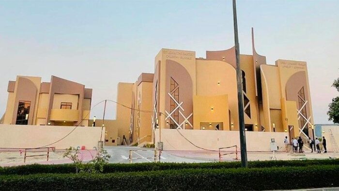 Mais um templo catolico e inaugurado nos Emirados Arabes Unidos