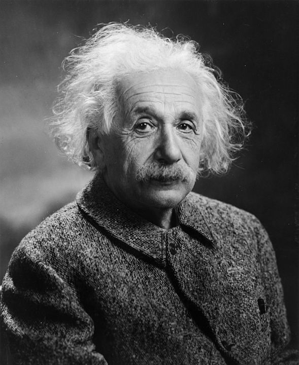 589px Albert Einstein 1947