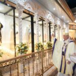 Filipinas Santuario Nacional de Sao Jose inaugura Galeria dos Santos 1