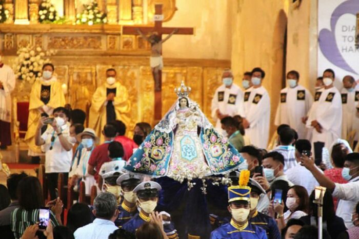 Imagem de Nossa Senhora recebera a Coroacao Pontificia nas Filipinas