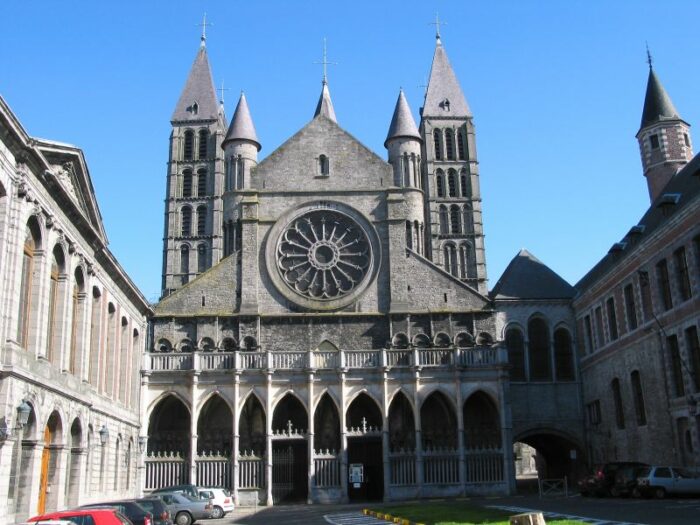 Belgica Catedral de Tournai celebra 850 anos de sua dedicacao 1